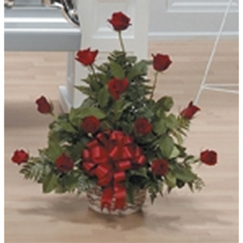 Grandest Love Rose Basket*